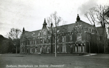 hoofdgebouw_225